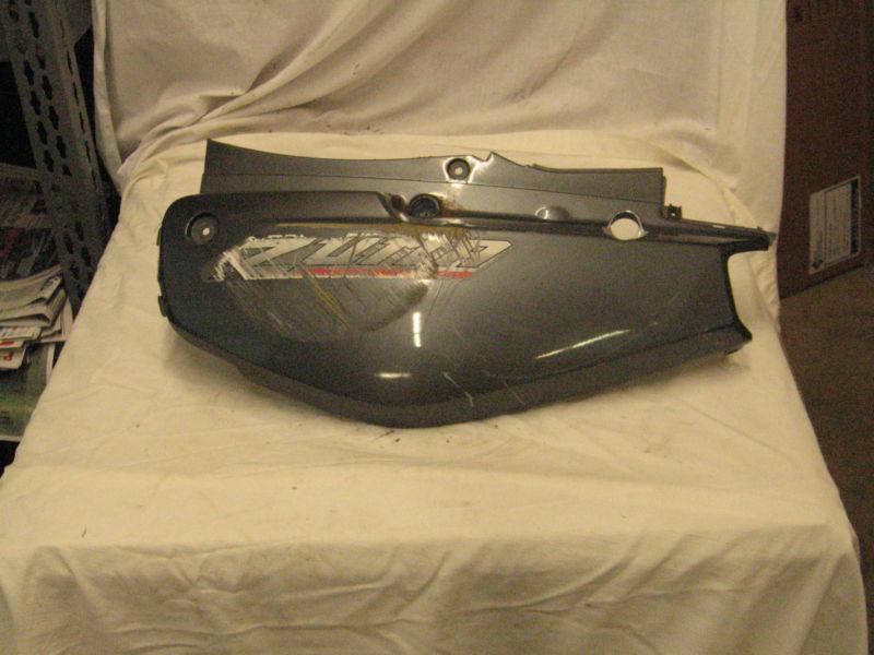 2005 yamaha zuma yw50 left side plastic side cover  body part