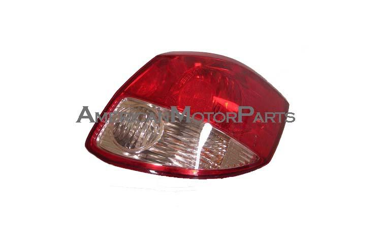 Right passenger side replacement tail light lamp 03-04 toyota matrix 8155002210