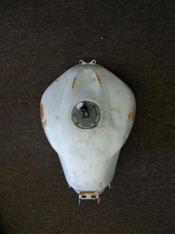 No dents used factory oem white gas tank yamaha yzf-r6 1999-2002