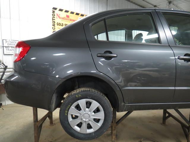 2010 suzuki sx4 27836 miles rear or back door right 2543491