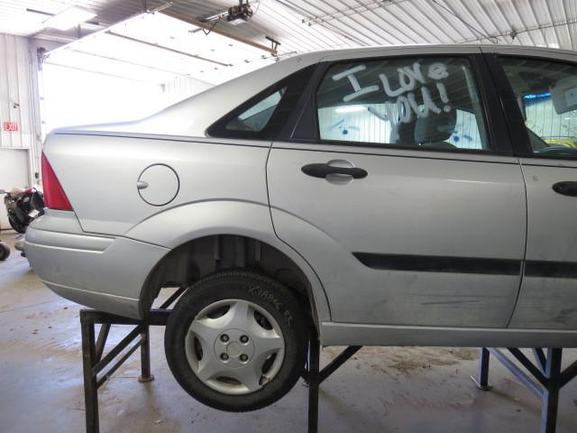 2000 ford focus door latch passenger right rear 2444474