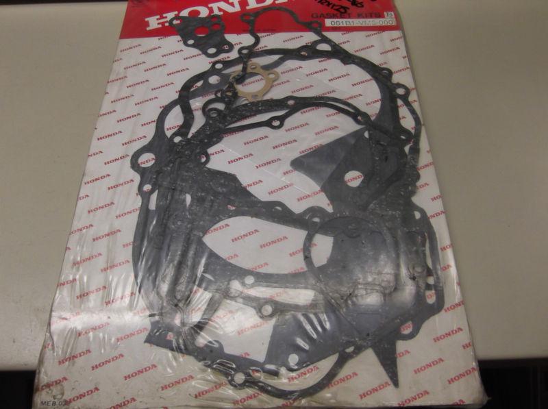 Nos honda gasket kit b- 1985-1986 trx125- kit no 061b1-vm6-000