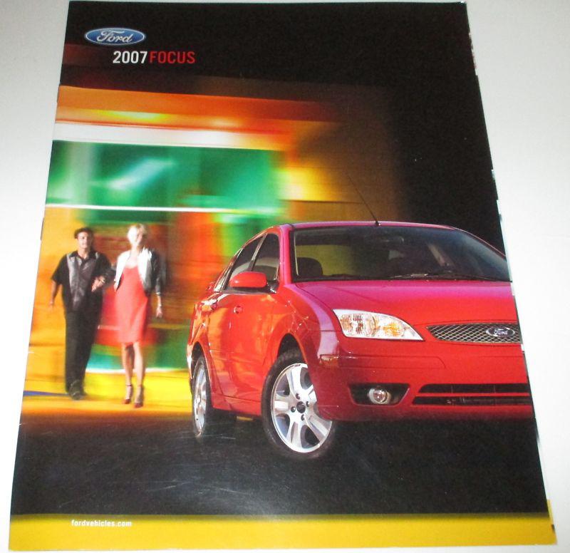 2007 ford focus original sales brochure mint condition