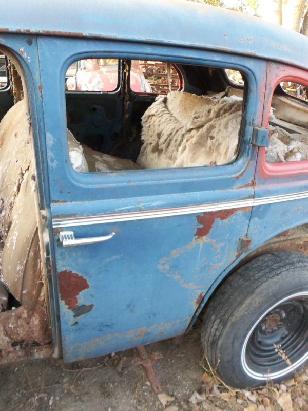 37 38 buick left rear back door shell