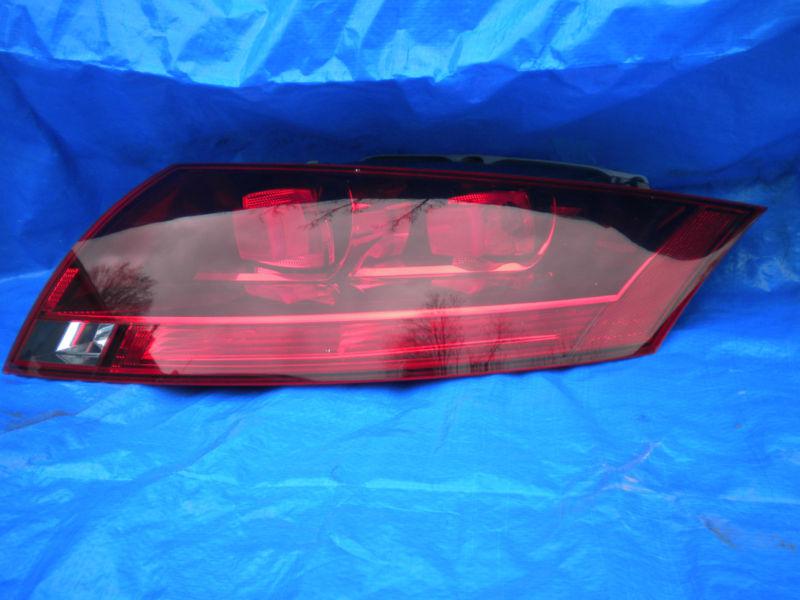 08 09 10 11 12 audi tt tail light dark lens rh passenger 8j0 945 096 e oem