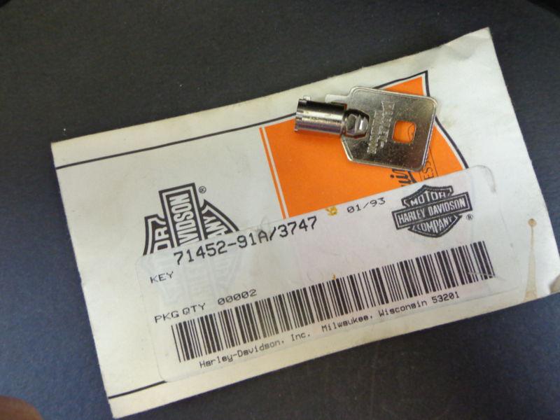 Harley davidson barrel key ignition/fork lock key 71452-91a 3747