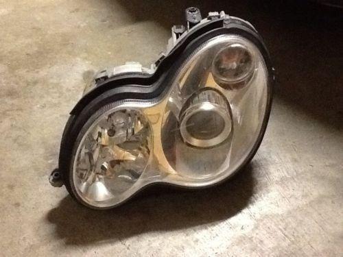 Original mercedes benz bi xenon headlight fits c230 2006 (included bulb)