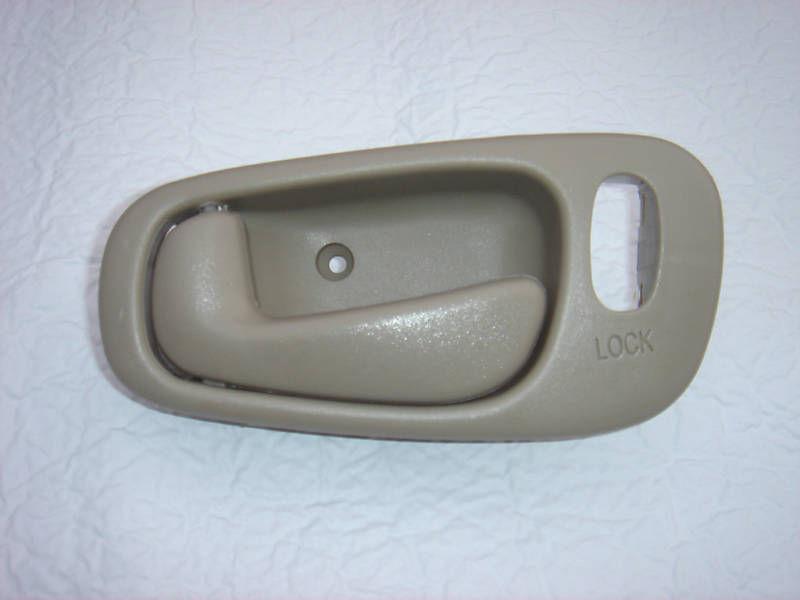 Chevy prizm lh driver side tan inside door handle power lock beige prizm bone