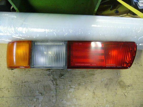 Mazda scrum 1998 rear left combination lamp [7115600]