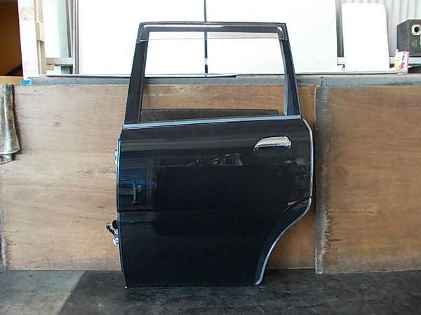 Daihatsu move 2002 rear left door assembly [5813400]