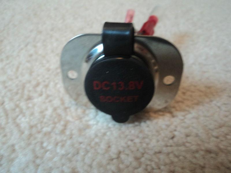 Lonestar power adaptor- brand new socket cover says 13.8volts 11-04862