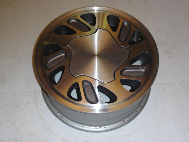 Dodge caravan 92-95 15" alloy wheel 2013 (2013002)