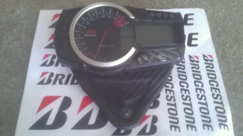 2011-2013 gsx-r 750 oem speedo gauge cluster tach