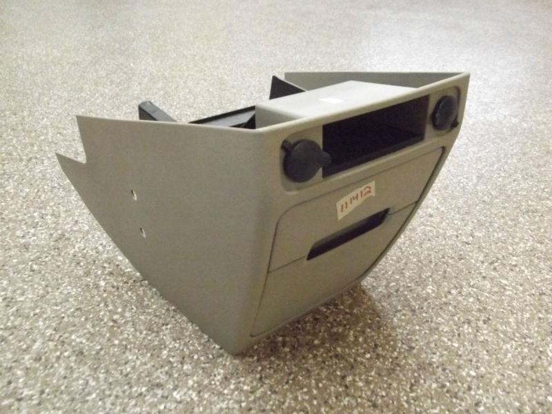 04 05 06 07 mercury monterey - lower dash center console w/ cup holder / storage