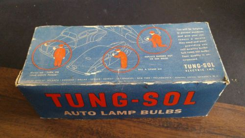 Vintage 1930s 1940s tung-sol (8) 15cp 6-8 bolt auto lamps