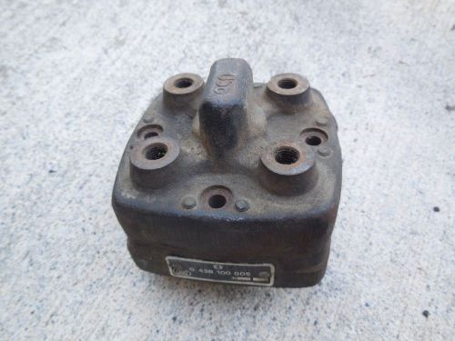 Porsche 924 fuel distributor 0 438 100 05