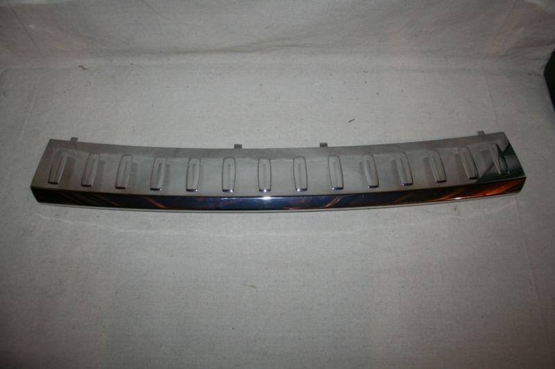 Mercedes benz ml350  rear bumper step plate chrome factory oem