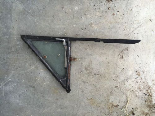 1986-1988 toyota pickup truck 4runner right (passenger) wing side window