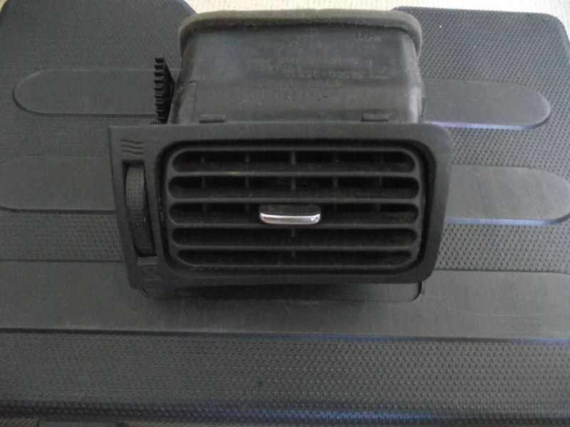 03 04 05 06 07 08 toyota corolla driver side ac vent