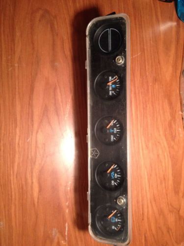 92-95 jeep yj center gauge cluster