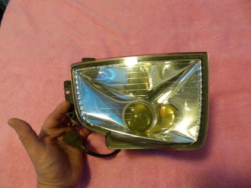 Right hand fog light 11463437r infiniti qx4 97 98 99 00