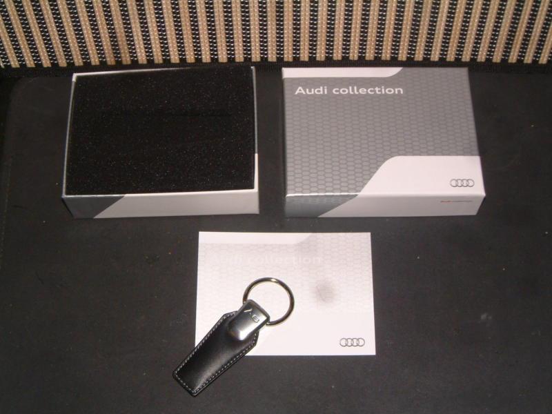 Audi collection's catalog new and gift boxed, a6 leather key holder/key chain.