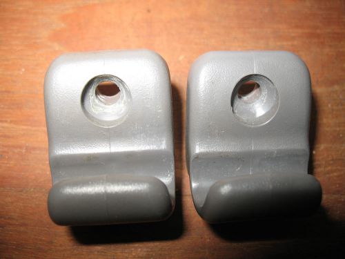 1991 - 1999 nissan sentra dark  gray oem sun visor clips(2)