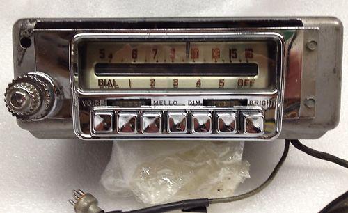 1952 1953 1954 desoto mopar model 821 car radio complete with tubes / speaker