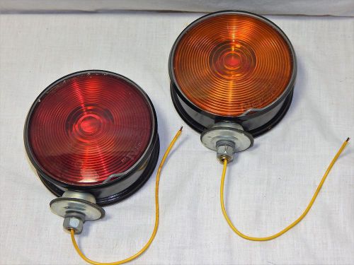 Nos set of 2 peterson amber red truck tractor signal light sae-ist-75-dot 410-15