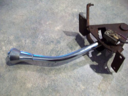 Vintage 1968 plymouth barracuda shifter.auto.mopar.chrysler.gtx.charger.knob.