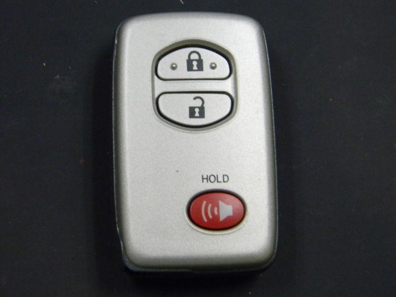 Toyota keyless key remote entry fob 1551a-14acx hyq14acx 