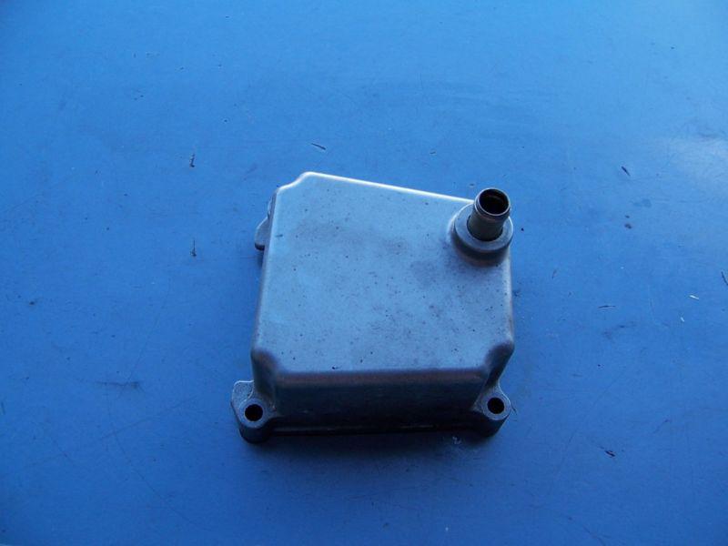 Engine 037 suzuki gsxr 750 04 05 oem engine motor breather cover