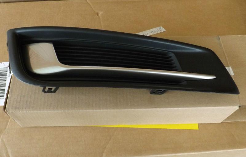 New   cadillac xts front right bumper insert bezel molding trim #20901631