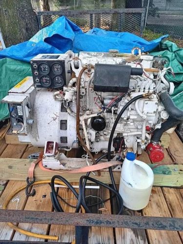 Westerbeke 12.0 btd , 12 kw marine diesel generator 60 hz 120/240v  runs perfect