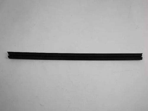 Genuine mopar front door belt weatherstrip left 05074655ad