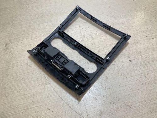 Mercedes-benz sprinter 5-t van 906 music player bezel 22246434-