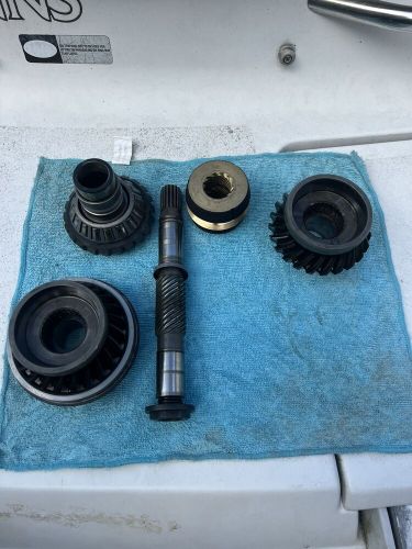 Volvo penta upper unit gears