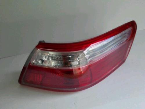 07 08 09 toyota camry r. right passenger rh tail light lamp quarter mounted oem