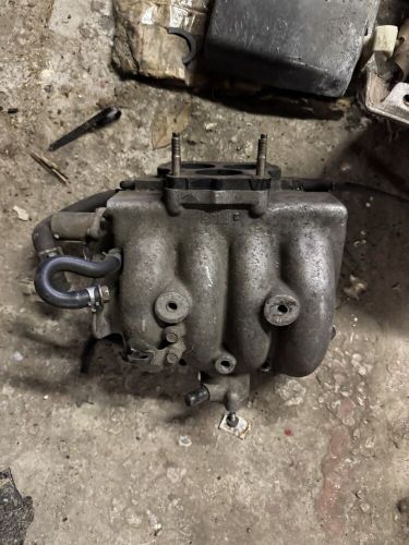 1987-1988 mazda rx7 turbo upper intake