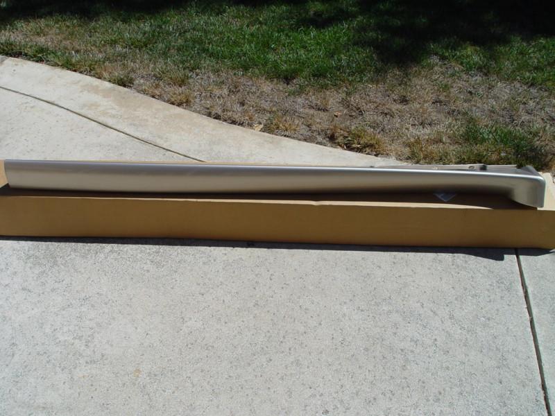 Chrysler town & country dodge caravan  2002 running board cover