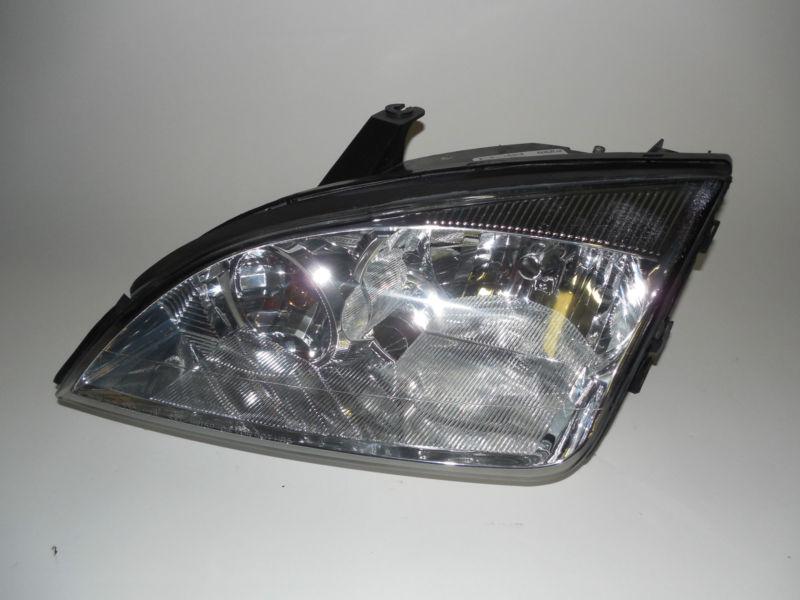 05 06 07 ford focus left headlight nice! 