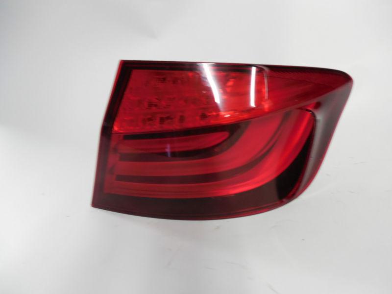 2011 2012 2013 bmw 5 series 528i 535i 550i oem right tail light nice!