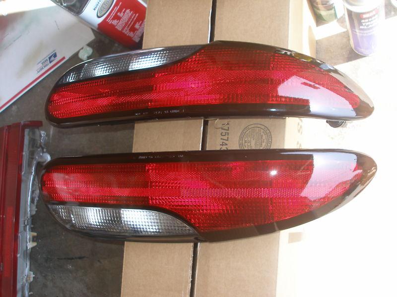 93-97 camaro z28 ss v6 ds ps tail light pair set oem 99 00 01 02