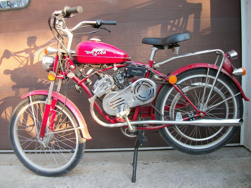 2005 whizzer 24" 45 miles like new condition red