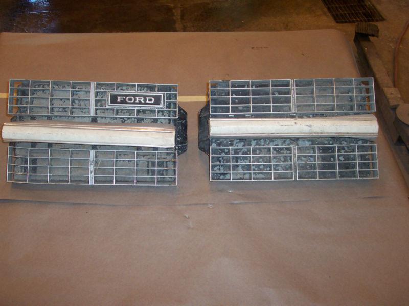 Ford headlight doors