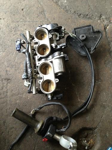 Yamaha r1 throttle bodies 