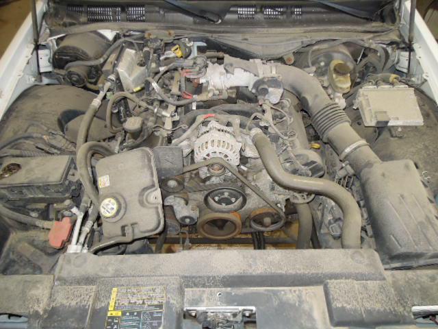 2005 ford crown victoria air cleaner 2331439