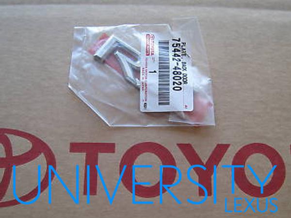 New oem original equipment 1999-2003 lexus rx300 rear trunk emblem "rx"