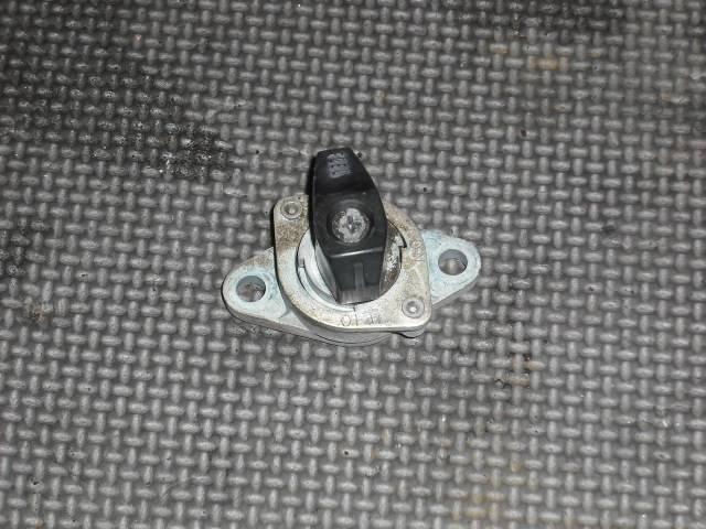 Honda v65 magna vf1100c petcock fuel valve *free shipping*