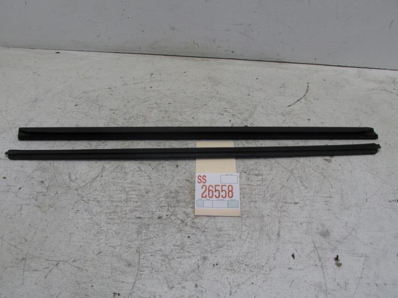 95 96 97 volvo 850 sedan left front door outer inner weather strip belt molding